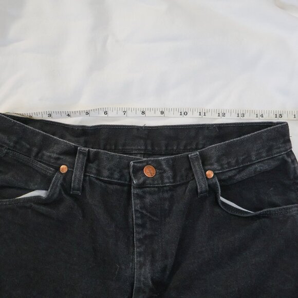 Vintage Black Wrangler Jeans - Picture 8 of 11